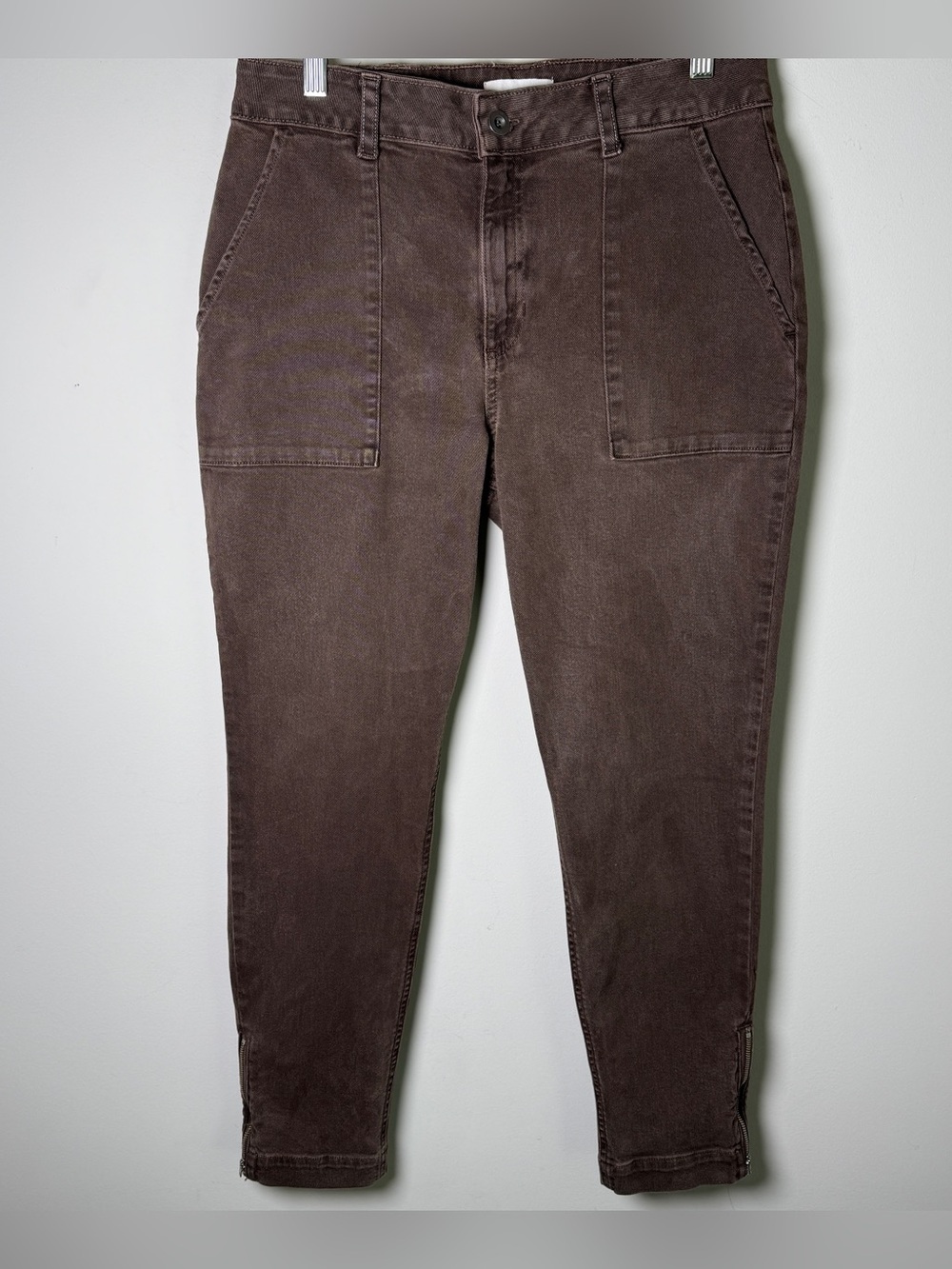 Bella Dahl Cropped Tapered Pants Brown Ankle Zip Patch Pocket Quiet Luxury 29